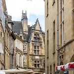 Proche Sarlat 度假居 *