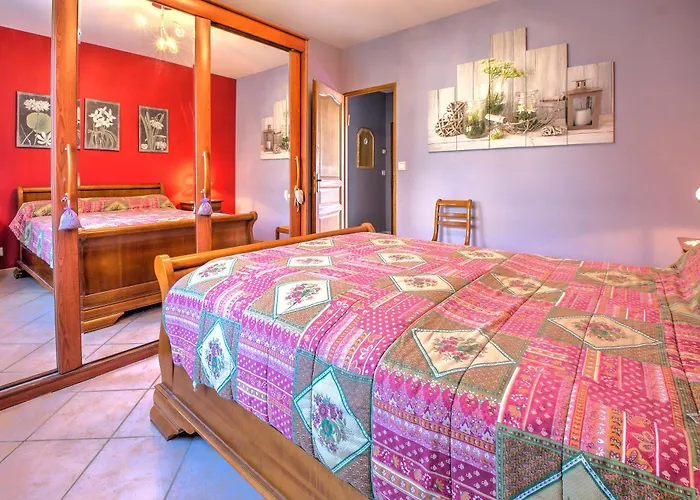 Proche Sarlat Tatil Evi